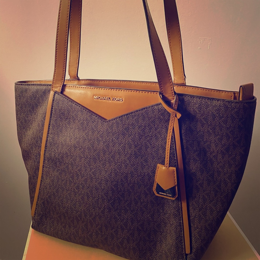 SALE-Michael Kors purse💥
